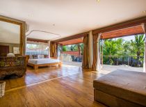 Villa Yoga Seminyak, Master Bedroom